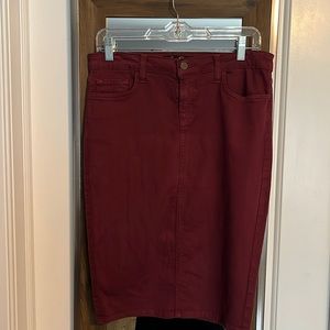 Stretch denim pencil skirt